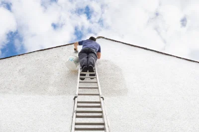Peinture extérieure à la Chapelle-Villars — façades et ravalement